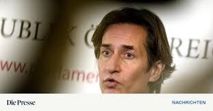 Grassers Erinnerungslücken und Pilz' nächtliche Stunden