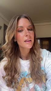 Amber Bronson's Instagram, Twitter & Facebook