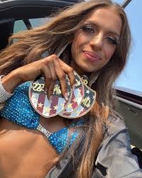 Katelyn Arquette's Instagram, Twitter & Facebook