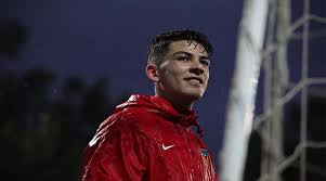 04.06.2021 09:10 taki̇p et kayserispor 'un file bekçisi doğan alemdar, hedefinin avrupa'da futbol hayatını. Dogan Alemdar U17 Milli Takimina Davet Edildi Kayseri Ilk Haber