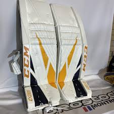 And this time it's over gear. Pekka Rinne Ccm Eflex 4 Nashville Goalie Leg Pads Sidelineswap