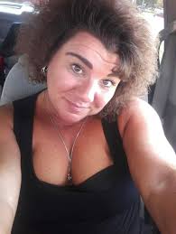 Julia Roberts, recently talked about her age and why she looks older than  many contemporary artists who want to keep looking young. “I am aging with  dignity, humor, and serenity.. I don't