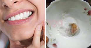 Sakit gigi memang seringkali membuat mood jadi lebih buruk, ya? Petua Hilangkan Sakit Gigi Paling Simple Yang Penting Berkesan Guna Dua Bahan Ni Jer Keluarga