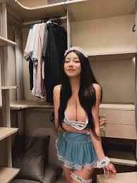 TW Pornstars - Seejinming. Twitter. 그냥 웃어. 8:33 AM - 24 May 2022