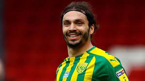 Filip krovinović is a croatian professional footballer who plays as a midfielder for benfica. West Brom Tenta Novo Emprestimo De Filip Krovinovic Benfica Jornal Record