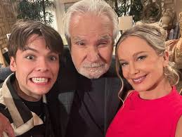 Hello fans🥰🥰🥰 . I really want to hear a very big "YESSS" from you all if  you really want me to stay