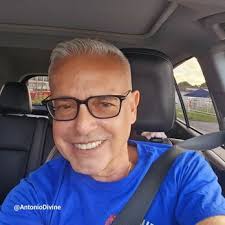 EIGHT STREET BARBER SHOP