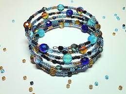 Armbänder & armreife → armreife biege armreif mit 8 mm perlen aus aludraht. Diy Armband Aus Glasperlen Und Memory Draht Perlenkuchen