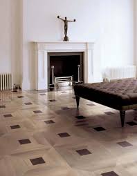 ألوان الباركيه 52 صورة باركيه أبيض وأسود في المناطق الداخلية من الشقة وملمس ينجي الظلام والبلوط الطبيعي