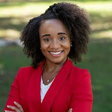 Tia Goins's Instagram, Twitter & Facebook