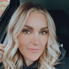 Tiffany Gibbs's Instagram, Twitter & Facebook