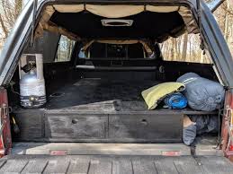 Choosing The Best Suv Or Truck Bed Mattress Memory Foam Vs Air Mattress Vs Sleeping Pad Take The Truck Truck Bed Mattress Bed Mattress Memory Foam Camping Bed