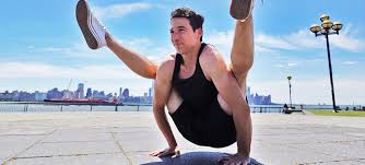 Suggest as a translation of maestra de yoga. El Yoga Nos Hace Mas Resilientes Y Nos Da Calma Frente A La Emergencia Generada Por El Coronavirus Noticias Onu