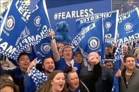 버스 위 레스터시티 감독과 선수들은 요란한 환호에 휩싸입니다. ìŠ¤í¬ì¸ ì‚°ì—…ì˜ ì§€ì‹ í—ˆë¸Œ ì‹œë¦¬