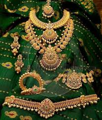 Antique Mango Necklace Vaddanam Tikka1 Jpg 508 600 Antique Bridal Jewelry Gold Bridal Jewellery Sets Bridal Jewelry Sets
