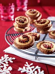 Susses Geback Mit Cranberrys Und Schokolade Zur Weihnachtszeit Platzchen Backen Leckereien Rezept Kekse