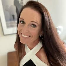 Robin Labarre's Instagram, Twitter & Facebook