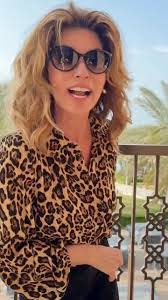 Shelley Mosher's Instagram, Twitter & Facebook