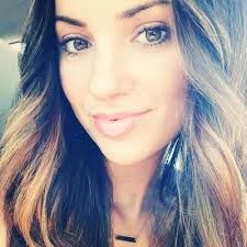 Sarah Steck's Instagram, Twitter & Facebook