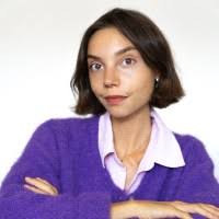 100+ "Lola Lola" profiles