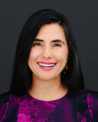 🎓 Scholar Spotlight 🔦Meet Sidney Leon, a full-time MBA student at  @simonbusinessschool! With the support of our scholarship, she was able to  take part in a learning experience that deepened her understanding