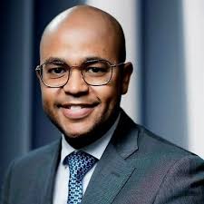 Edy Jiménez Toribio على X: "En este articulo comparto una historia muy  personal, desde los campos de arroz en Dajabon hasta los pasillos de  ingenieria en PUCMM. 🔌 La Luz de la