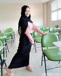 Gambar kartun orang pakai masker lucu ideku unik. Gadis Cantik Di Magetan Menghilang Usai Dimarahi Orangtuanya