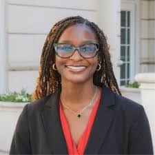 Alain Mota's Instagram, Twitter & Facebook