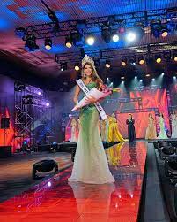 Laura olascuaga, una estudiante de periodismo de 25 años y oriunda de cartagena de indias, fue escogida esta 16 de noviembre en barranquilla como la representante de colombia en el concurso de miss universo. Laura Olascuaga Selected As Miss Universe Colombia 2020 Photogallery Etimes
