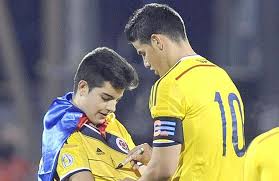 Amenazan de muerte a capitán colombia el musculoso joven que se hizo viral en el paro. James Rodriguez El Capitan Mas Joven De La Historia De La Seleccion Colombia