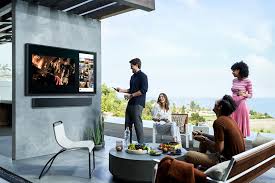 From old floor standing speakers thumping into the yard on a summer afternoon to 100 feet of rca so, when my editor told me to create my own ideal backyard home theater for the purposes of a. What You Need To Build An Outdoor Movie Theater Digital Trends