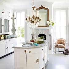 You can paint your furniture in one of the color you chose, especially if your furniture is very ornate they'll give color to your interior but also a delicious smell. 20 Chic French Country Kitchens Farmhouse Kitchen Style Inspiration