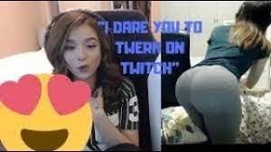 Reaction gifs, gaming gifs, funny gifs and more on gfycat. Pokimane Twerk On Her Livestream Pokimane Thicc Moments Youtube