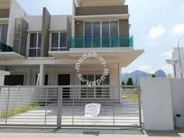 Selayang is surrounded by some nature attractions that serve the recreational needs of its community. Double Storey Superlink Corner Dolomite Templer Selayang Houses For Sale In Selayang Selangor Mudah My
