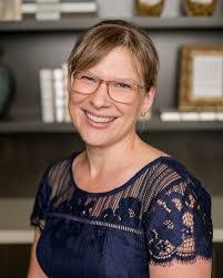 Julie Bohn's Instagram, Twitter & Facebook