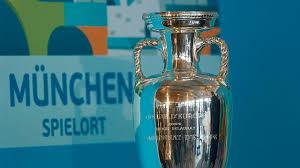 41 der 51 länderspiele werden in der ard und dem zdf gezeigt, zehn spiele werden exklusiv bei der telekom auf magentatv gezeigt, darunter. Munchen Bleibt Trotz Corona Spielort Der Fussball Em 2021