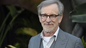 The fifth and final movie in the series has been filming in the uk in recent weeks and is due for. Harrison Ford Bleibt Indy Spielberg Gibt Regie Von Indiana Jones 5 Ab
