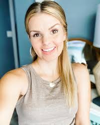 Alyssa Webster's Instagram, Twitter & Facebook