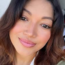 I wish I was like this. I've always had a hard time falling asleep anywhere  but bed.