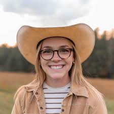 Currently using Blue Buffalo training treats and puppy food. Read a recent  post in a group that said Blue Buffalo wasn't good, even though I read  differently in an article online. I