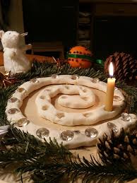 Advent Spiral From Bread Dough Salt Dough Advent Spiral Basteln Weihnachten Weihnachtsbasteln Adventsbasteln