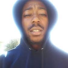 Danielle Sealey (@SealeyDanielle)