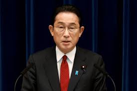 Japan will work with G7 to keep Russia from tapping IMF loans-PM Kishida |  Reuters