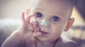 Amber teething necklace for babies: natural Baltic amber phenomenon ❤️  KIDY.eu