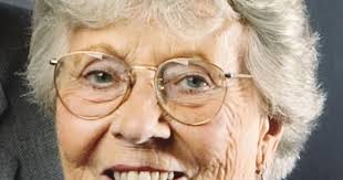 Jane Ellis Batty, a retired music teacher and music partner with her  husband, Wayne, dies at 94