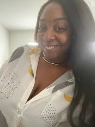 Happy 25th Birthday to my beautiful niece Adrianne Hopkins even though she  still looks 12 cuz we age in reverse round here 🤭 Love you niece and I  hope your day is