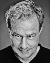 Cinderella schläft nicht, sondern feiert 100 Jahr