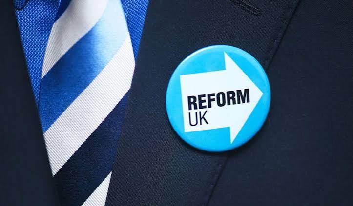 Reform activist suspended after reportedly saying Muslims cannot be British - BBC News