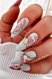 Make Your Nails Stand Out With This 4d Nail Design In 2021 Chic Nails Stylish Nails White Nails With Gold