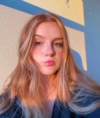 Katelyn Stanton's Instagram, Twitter & Facebook